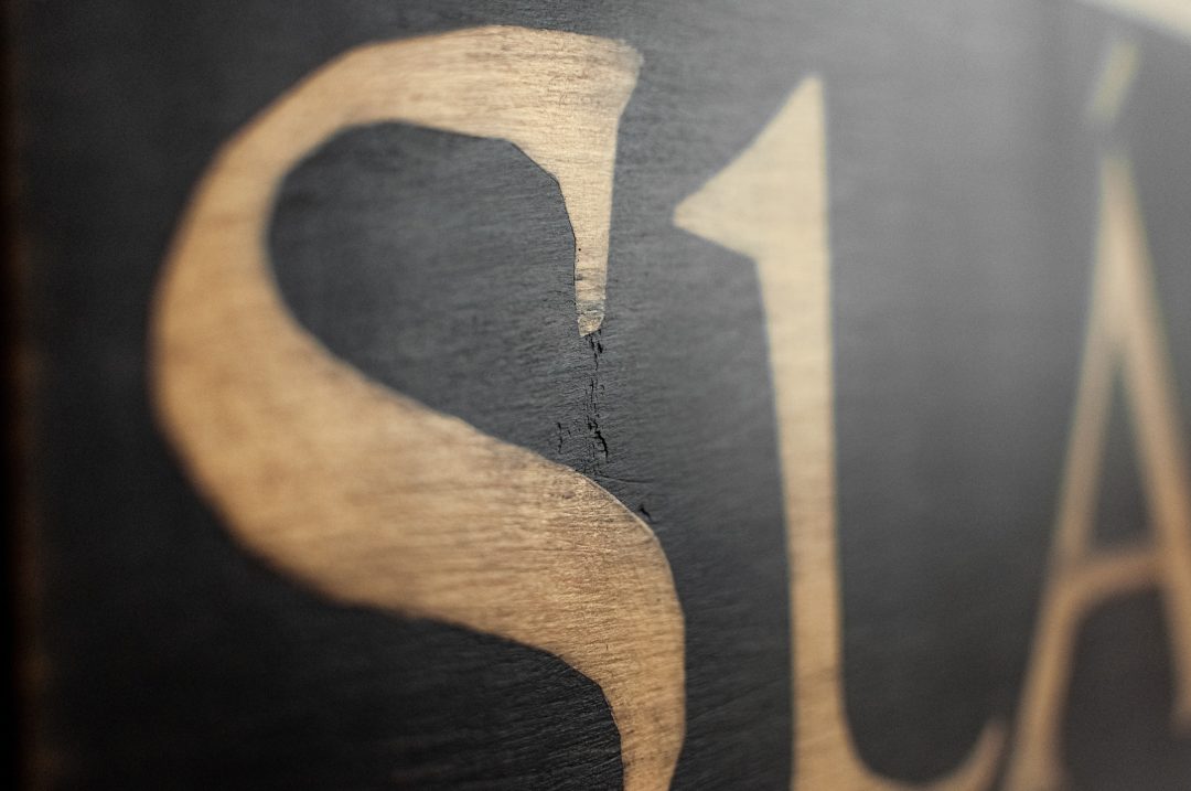 Sláinte Black and Gold Wood Wall Art - Image 4