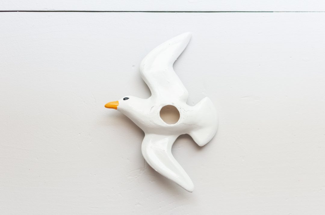 Vintage Ceramic Seagull Wall Hangings - Image 3