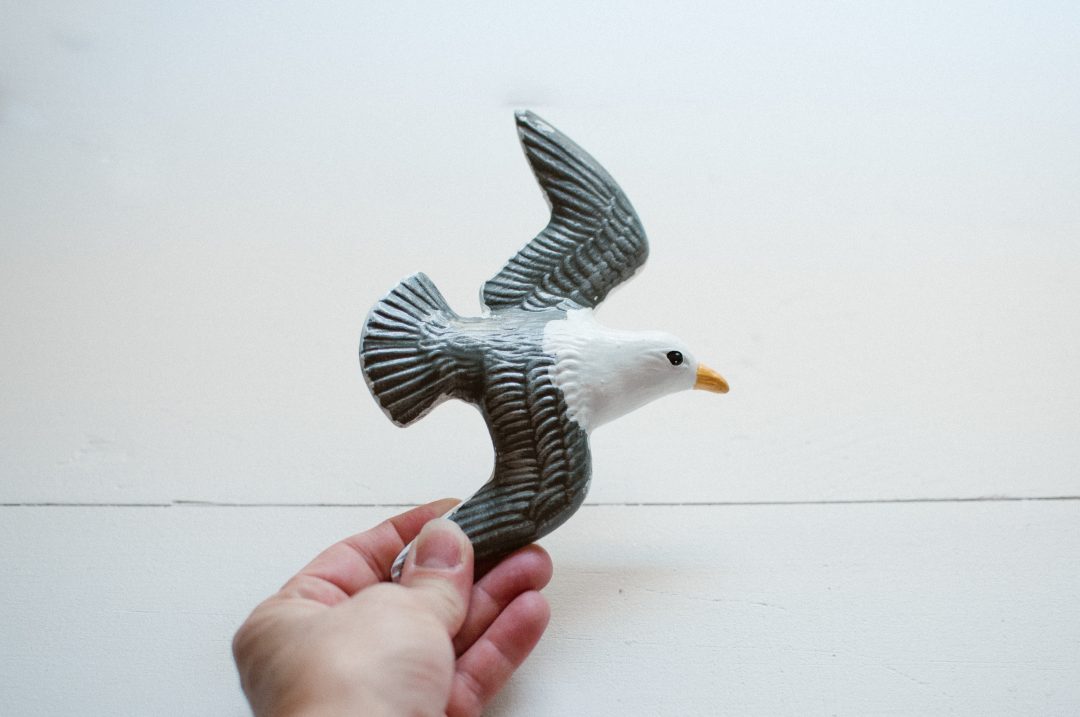 Vintage Ceramic Seagull Wall Hangings - Image 5