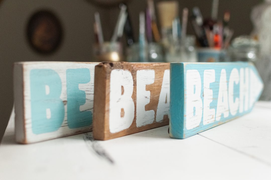 Handmade Wood Beach Directional Arrow Sign - Image 3