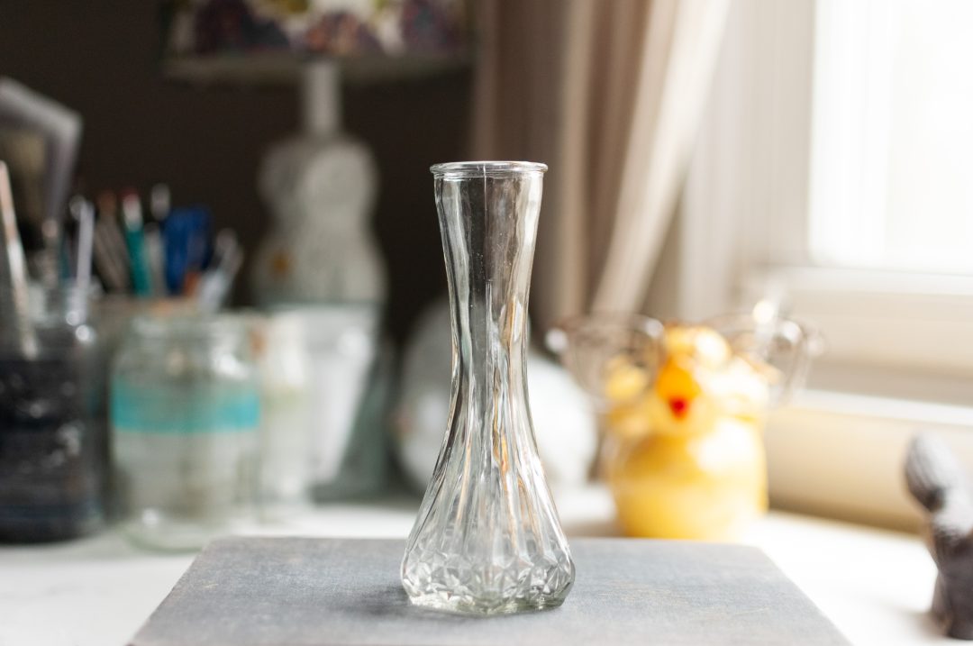 Hoosier Glass 12 4063-C Bud Vase - Image 2