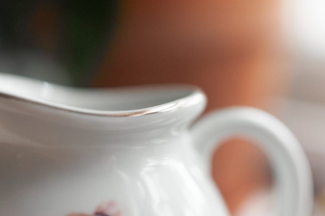 Vintage "A Mother's Remembrance" 4-inch Porcelain Creamer - Image 3